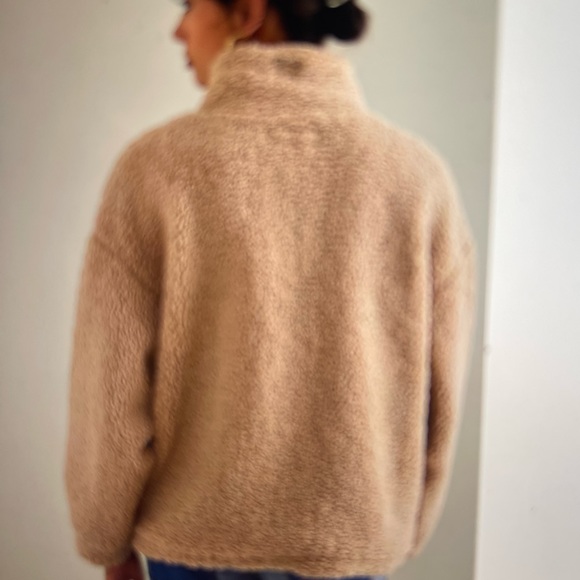 BLANK NYC & Anthropology Fuzzy  Wuzzy Sherpa Denim Jacket BNWT SOlD OUT Cozy 🧸 - Picture 4 of 10